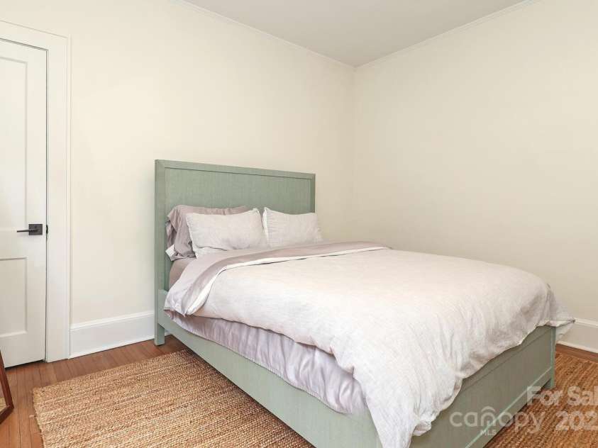 2146 5th Street, Charlotte, NC 28204.  MLS# CAR4230780, YatesRealty ID 21072. 