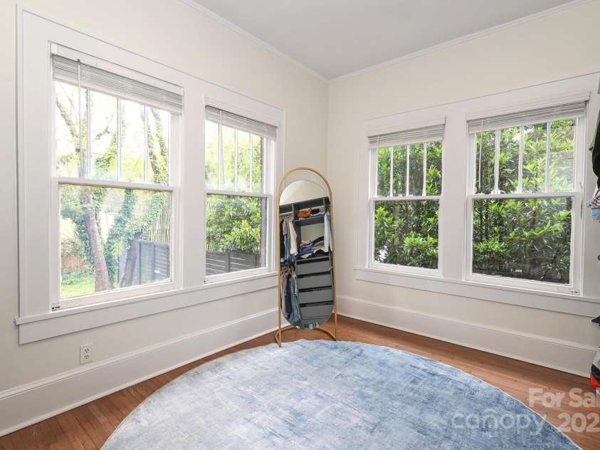 2146 5th Street, Charlotte, NC 28204.  MLS# CAR4230780, YatesRealty ID 21072. 