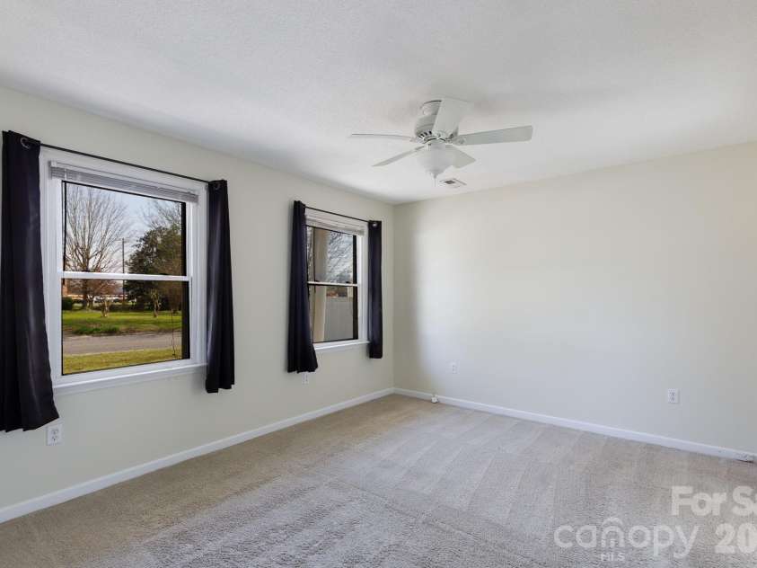 101 Woodland Drive, Clover, SC 29710.  MLS# CAR4357605, YatesRealty ID 21073. Primary