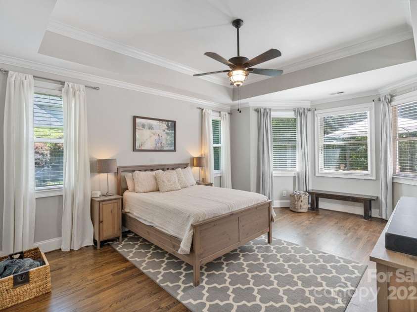 347 Bayberry Creek Circle, Mooresville, NC 28117.  MLS# CAR4271550, YatesRealty ID 21074. Main Level Primary Suite