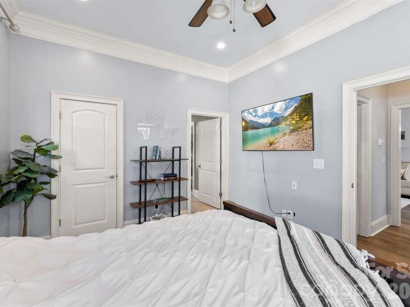 102 Savannahs Way, Kings Mountain, NC 28086.  MLS# CAR4344777, YatesRealty ID 21075. 