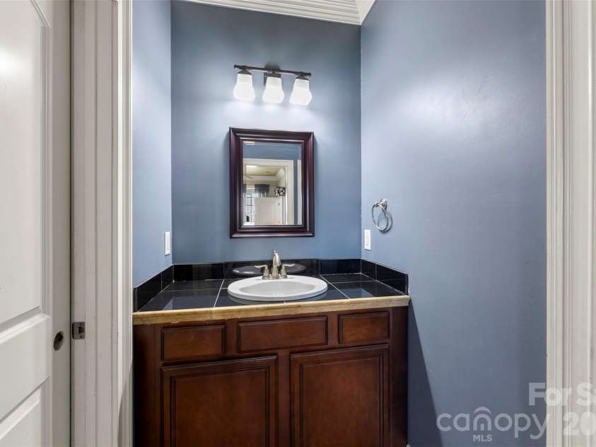 102 Savannahs Way, Kings Mountain, NC 28086.  MLS# CAR4344777, YatesRealty ID 21075. 