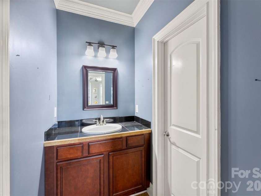 102 Savannahs Way, Kings Mountain, NC 28086.  MLS# CAR4344777, YatesRealty ID 21075. 