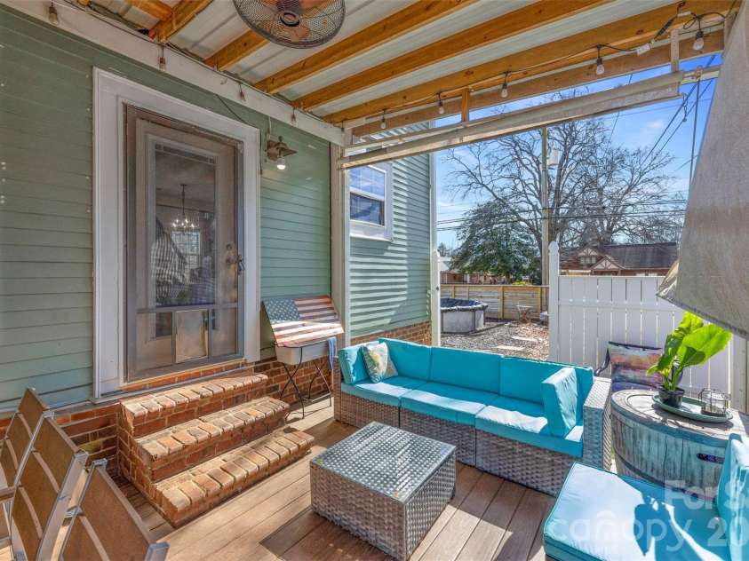 102 Savannahs Way, Kings Mountain, NC 28086.  MLS# CAR4344777, YatesRealty ID 21075. 