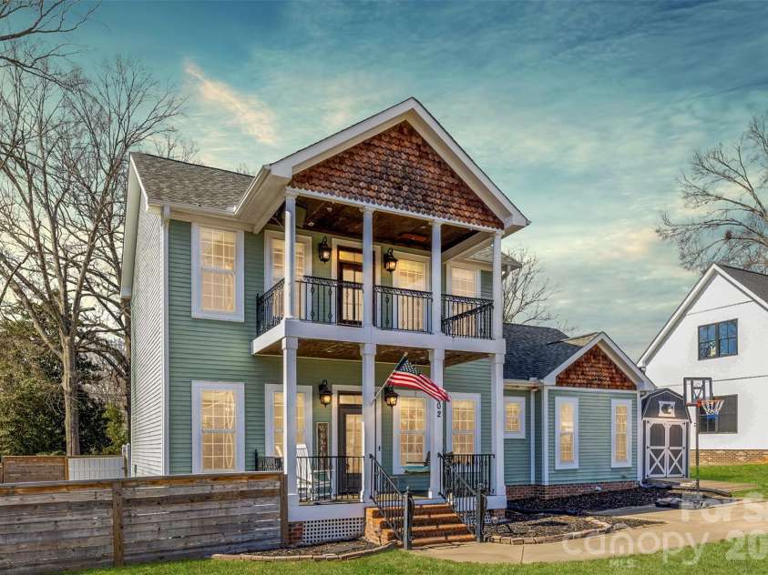 102 Savannahs Way, Kings Mountain, NC 28086.  MLS# CAR4344777, YatesRealty ID 21075. 