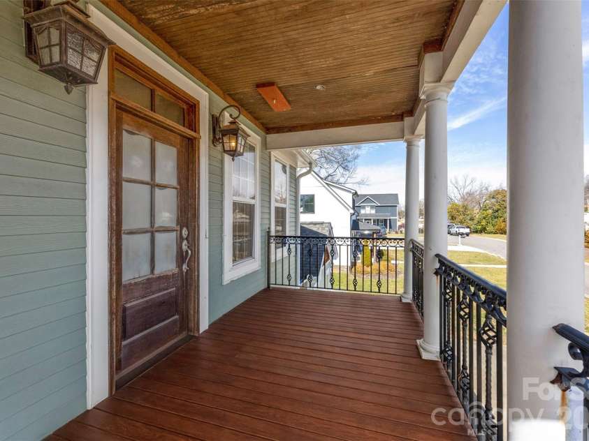 102 Savannahs Way, Kings Mountain, NC 28086.  MLS# CAR4344777, YatesRealty ID 21075. 