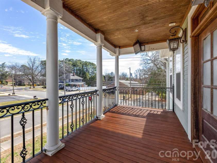 102 Savannahs Way, Kings Mountain, NC 28086.  MLS# CAR4344777, YatesRealty ID 21075. Upstairs balcony