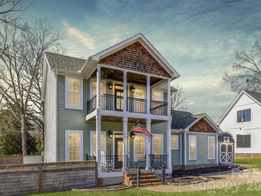 102 Savannahs Way, Kings Mountain, NC 28086.  MLS# CAR4344777, YatesRealty ID 21075. Virtually enhanced