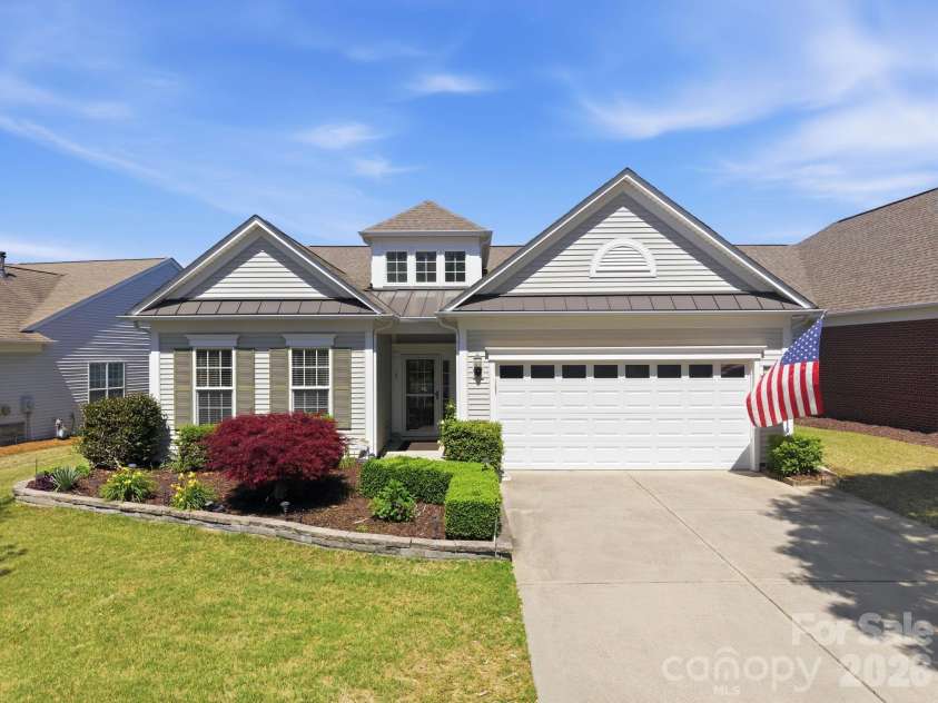23119 kingfisher Drive, Fort Mill, SC 29707.  MLS# CAR4375156, YatesRealty ID 21076. 