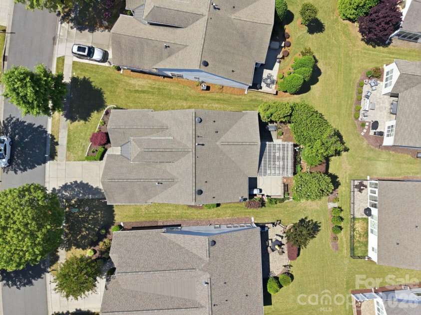 23119 kingfisher Drive, Fort Mill, SC 29707.  MLS# CAR4375156, YatesRealty ID 21076. 