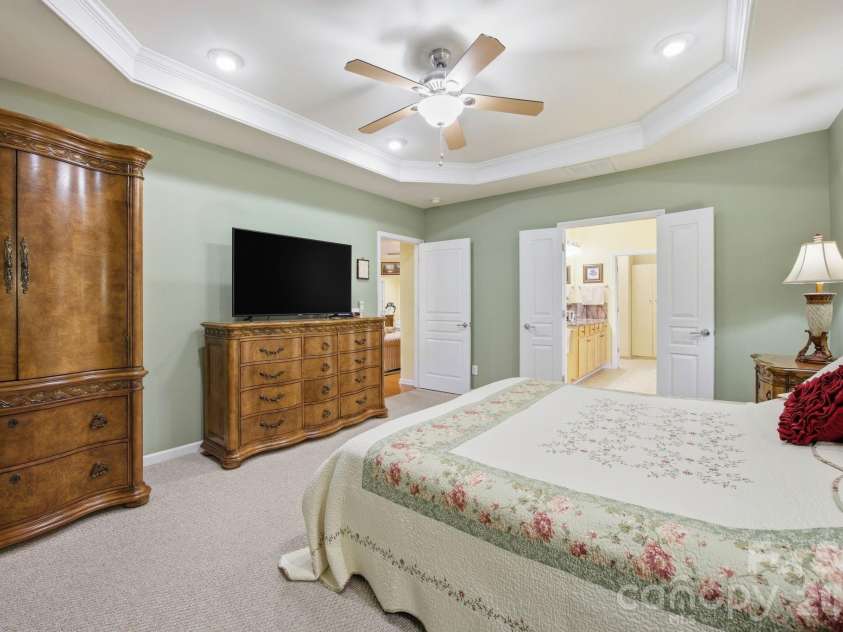 23119 kingfisher Drive, Fort Mill, SC 29707.  MLS# CAR4375156, YatesRealty ID 21076. 