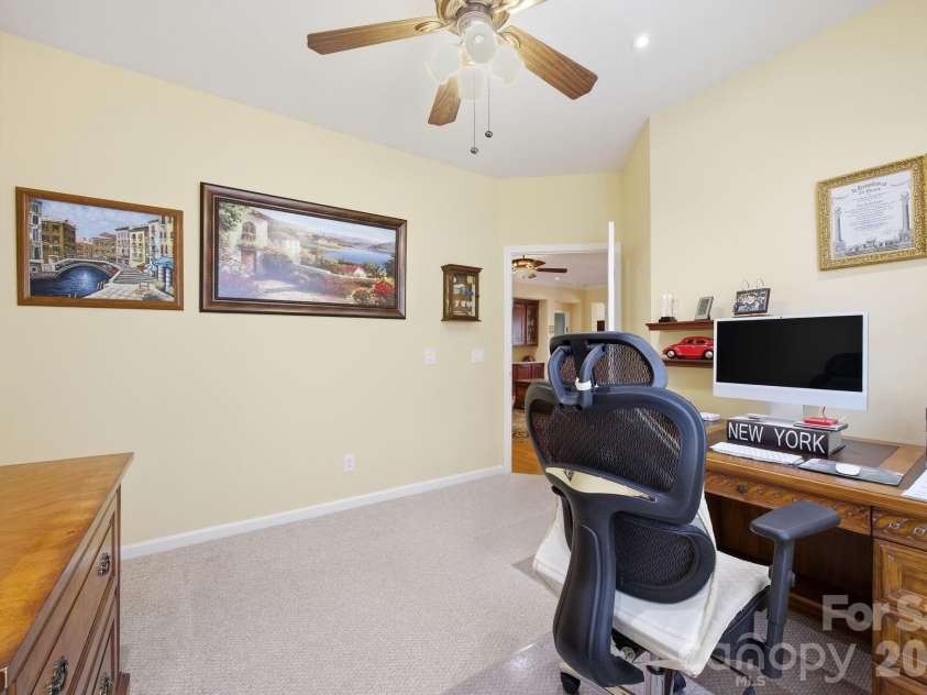 23119 kingfisher Drive, Fort Mill, SC 29707.  MLS# CAR4375156, YatesRealty ID 21076. Plus an office