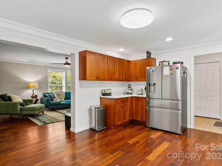 84 Varnadore Drive, Arden, NC 28704.  MLS# CAR4259739, YatesRealty ID 21076. 