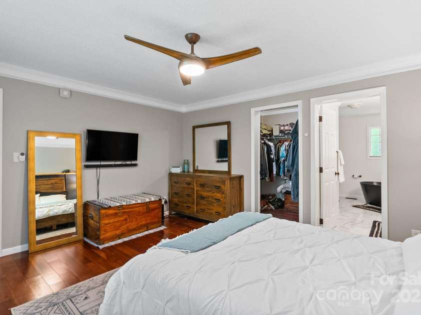 84 Varnadore Drive, Arden, NC 28704.  MLS# CAR4259739, YatesRealty ID 21076. 