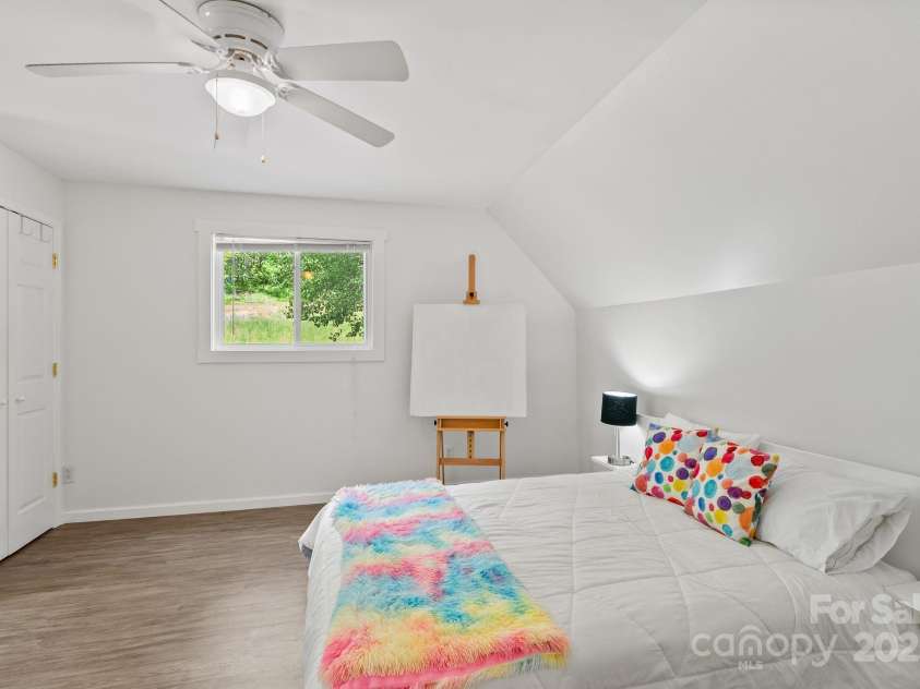 84 Varnadore Drive, Arden, NC 28704.  MLS# CAR4259739, YatesRealty ID 21076. 