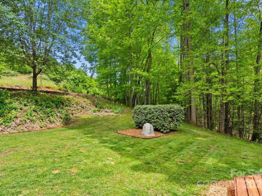 84 Varnadore Drive, Arden, NC 28704.  MLS# CAR4259739, YatesRealty ID 21076. 