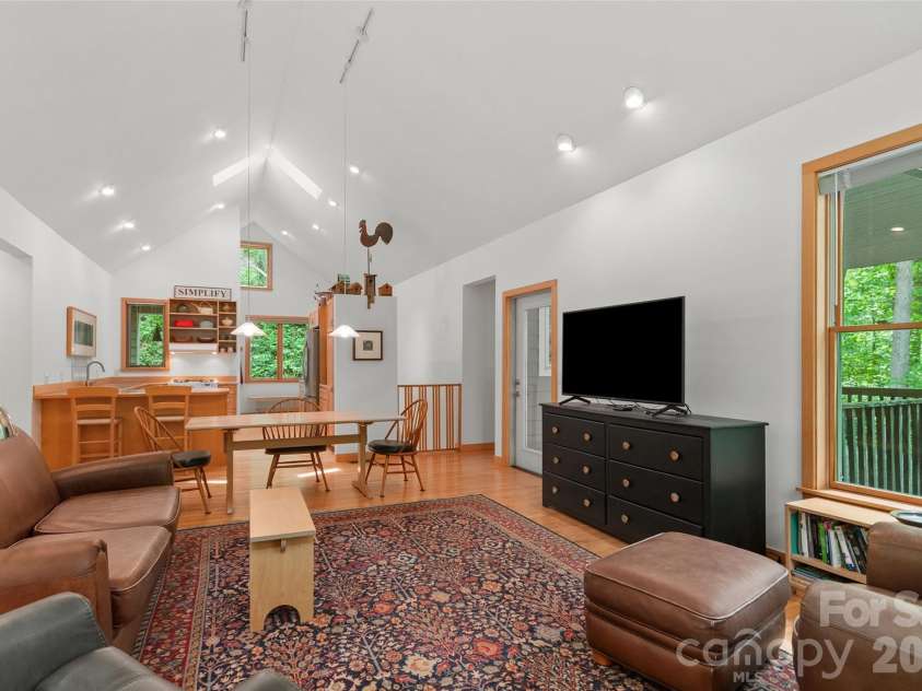 608 Brandywine Road, Waynesville, NC 28786.  MLS# CAR4362919, YatesRealty ID 21078. 