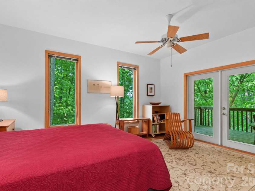 608 Brandywine Road, Waynesville, NC 28786.  MLS# CAR4362919, YatesRealty ID 21078. 