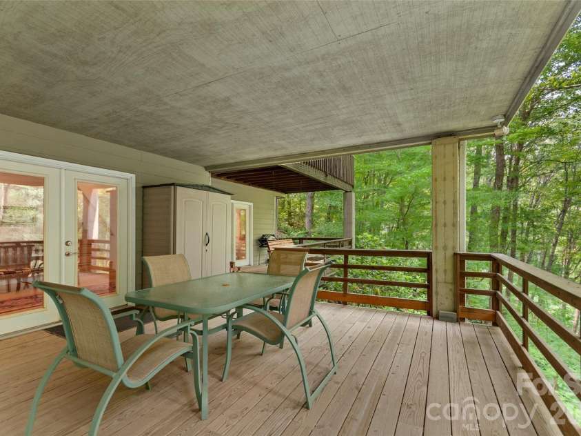 608 Brandywine Road, Waynesville, NC 28786.  MLS# CAR4362919, YatesRealty ID 21078. 