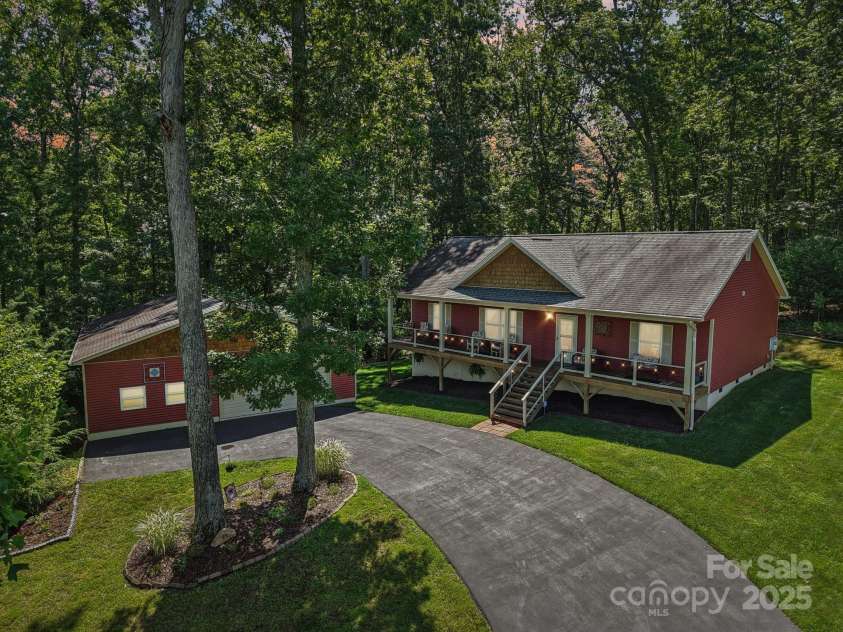 39 Catatoga Lane, Mills River, NC 28759.  MLS# CAR4272805, YatesRealty ID 21080. 