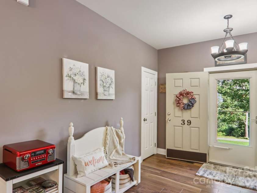 39 Catatoga Lane, Mills River, NC 28759.  MLS# CAR4272805, YatesRealty ID 21080. 