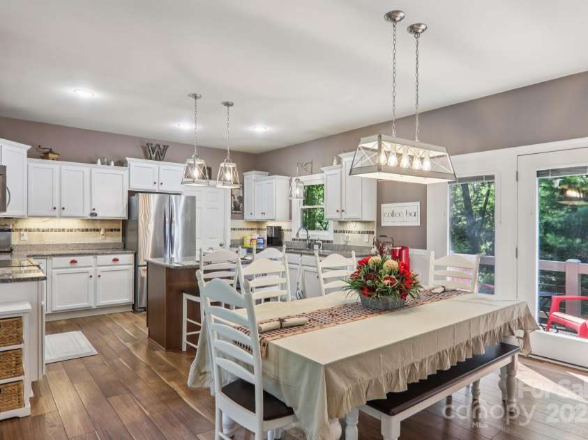 39 Catatoga Lane, Mills River, NC 28759.  MLS# CAR4272805, YatesRealty ID 21080. 