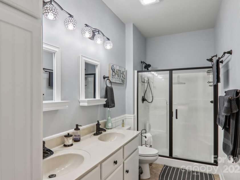 39 Catatoga Lane, Mills River, NC 28759.  MLS# CAR4272805, YatesRealty ID 21080. 