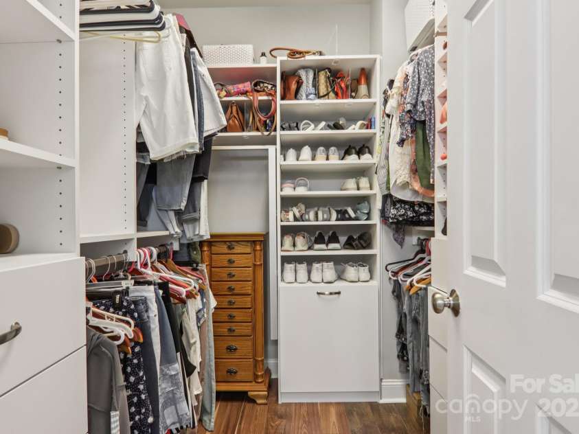 39 Catatoga Lane, Mills River, NC 28759.  MLS# CAR4272805, YatesRealty ID 21080. 