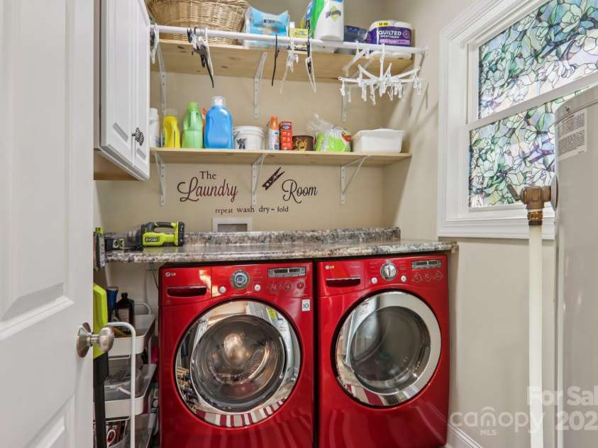 39 Catatoga Lane, Mills River, NC 28759.  MLS# CAR4272805, YatesRealty ID 21080. 