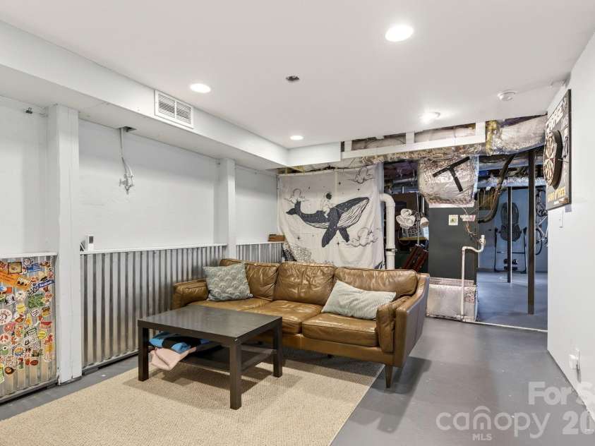 88 Ivanhoe Avenue, Asheville, NC 28806.  MLS# CAR4365927, YatesRealty ID 21080. Basement Bonus Space