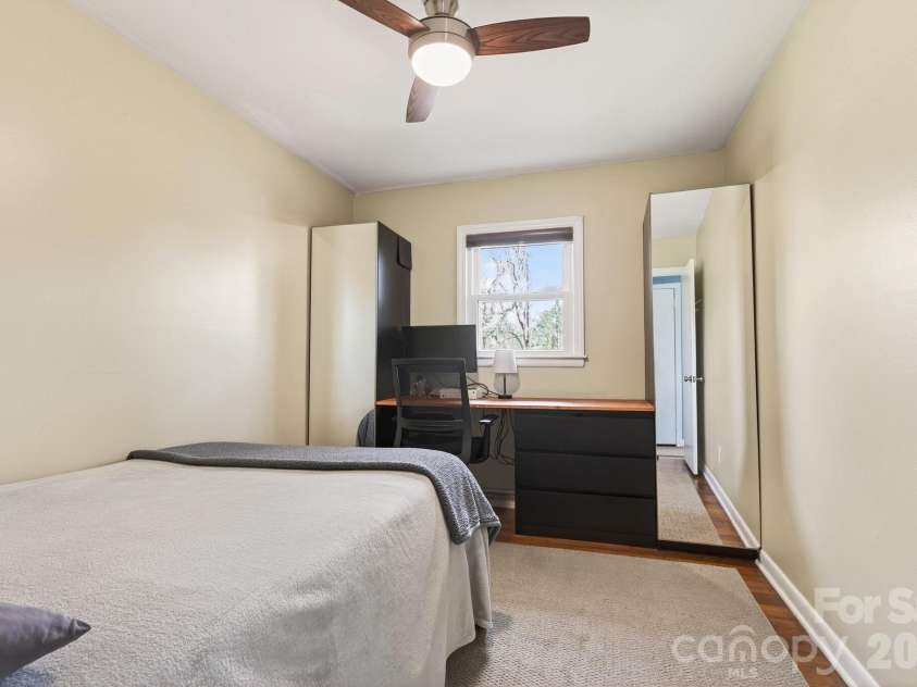88 Ivanhoe Avenue, Asheville, NC 28806.  MLS# CAR4365927, YatesRealty ID 21080. Bedroom 3