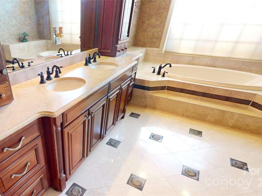 708 RidgeLake Drive, Weddington, NC 28104.  MLS# CAR4240805, YatesRealty ID 21081. 