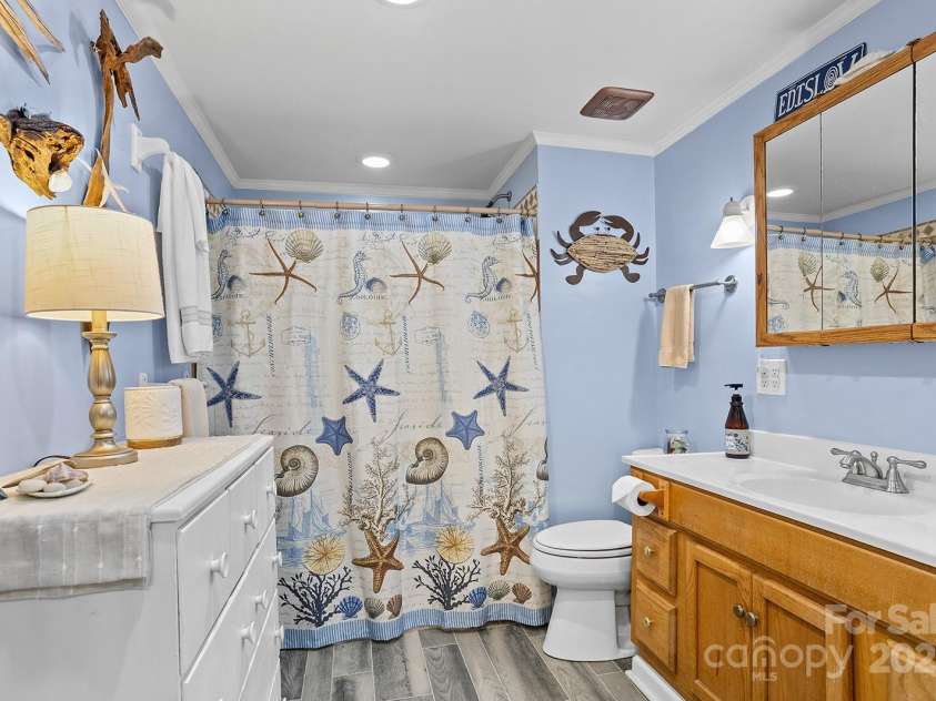 603 Orchard Road, Flat Rock, NC 28731.  MLS# CAR4266247, YatesRealty ID 21084. 