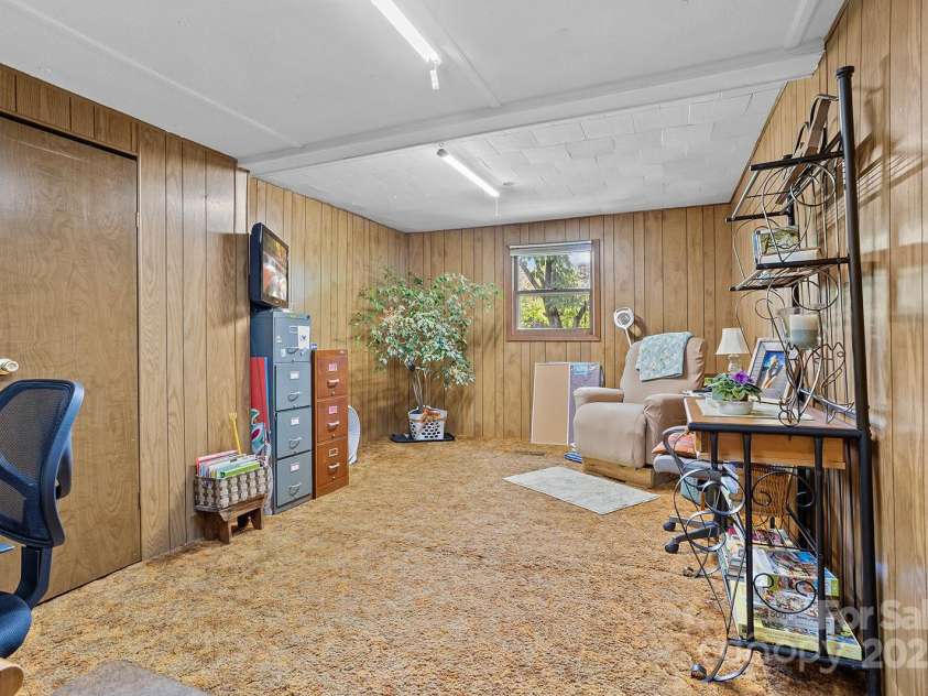 603 Orchard Road, Flat Rock, NC 28731.  MLS# CAR4266247, YatesRealty ID 21084. 