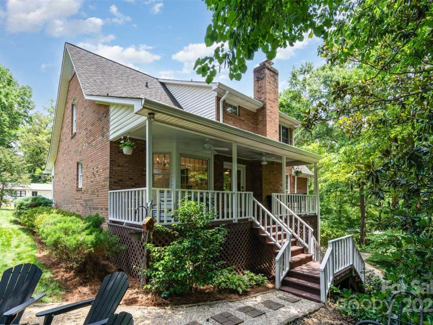 139 Palaside Drive, Concord, NC 28025.  MLS# CAR4269126, YatesRealty ID 21085. 