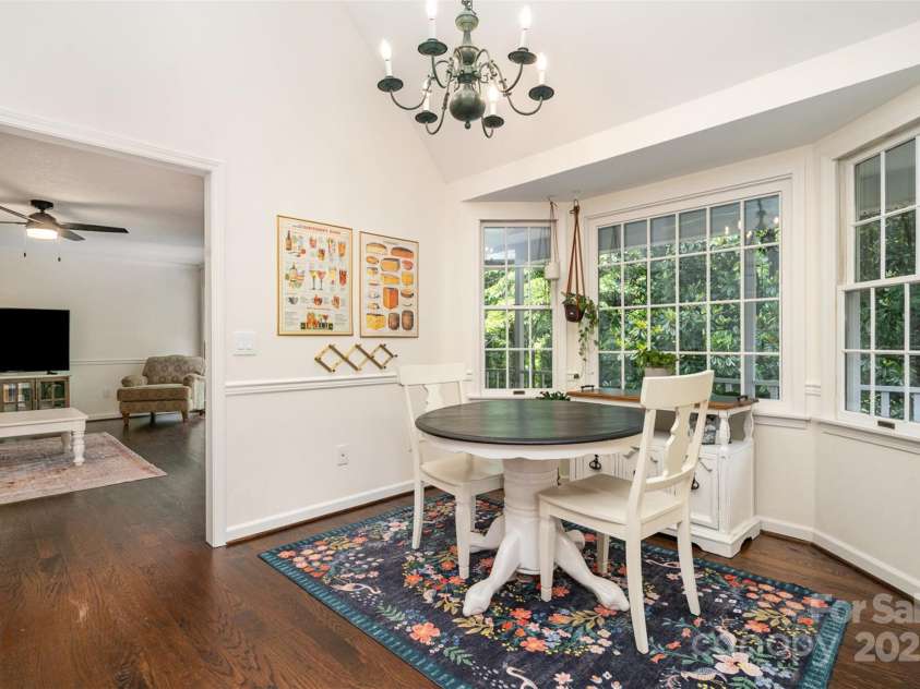 139 Palaside Drive, Concord, NC 28025.  MLS# CAR4269126, YatesRealty ID 21085. Informal dining with bay window overlooking the private back yard