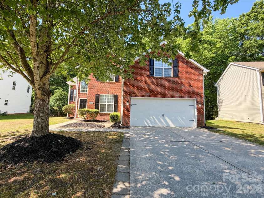17224 Cambridge Woods Court, Charlotte, NC 28277.  MLS# CAR4372006, YatesRealty ID 21085. 