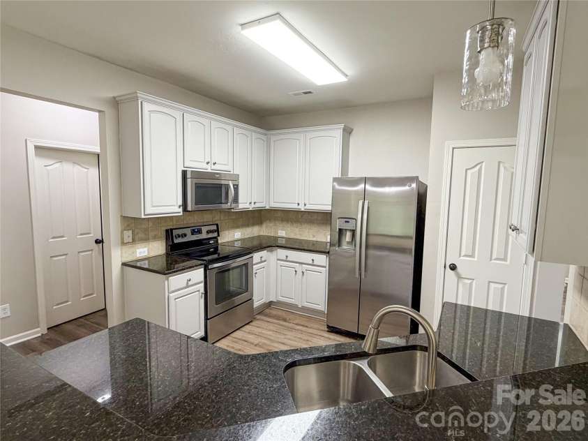 17224 Cambridge Woods Court, Charlotte, NC 28277.  MLS# CAR4372006, YatesRealty ID 21085. 