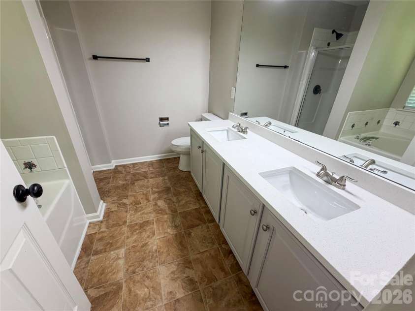 17224 Cambridge Woods Court, Charlotte, NC 28277.  MLS# CAR4372006, YatesRealty ID 21085. 