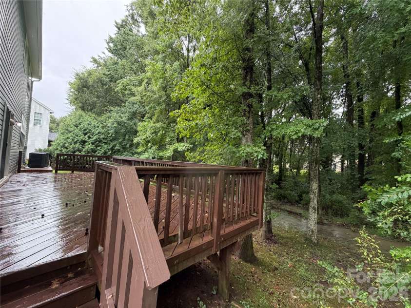 17224 Cambridge Woods Court, Charlotte, NC 28277.  MLS# CAR4372006, YatesRealty ID 21085. 
