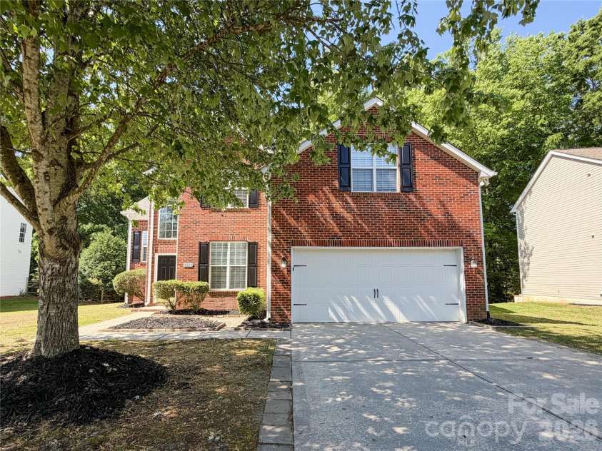 17224 Cambridge Woods Court, Charlotte, NC 28277.  MLS# CAR4372006, YatesRealty ID 21085. 