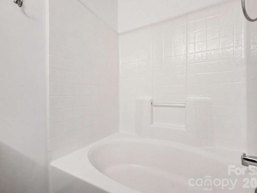 9733 Elizabeth Townes Lane, Charlotte, NC 28277.  MLS# CAR4333819, YatesRealty ID 21086. 