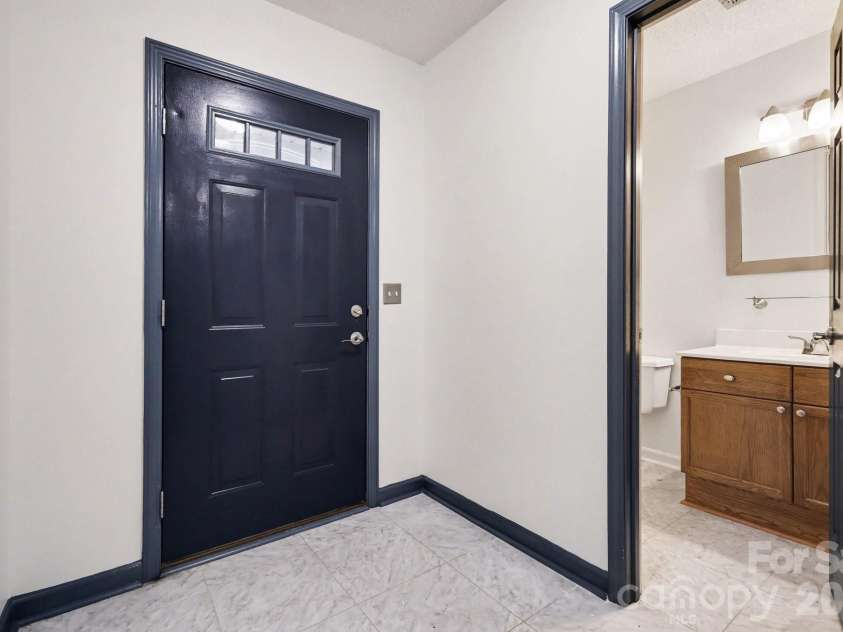 9733 Elizabeth Townes Lane, Charlotte, NC 28277.  MLS# CAR4333819, YatesRealty ID 21086. 