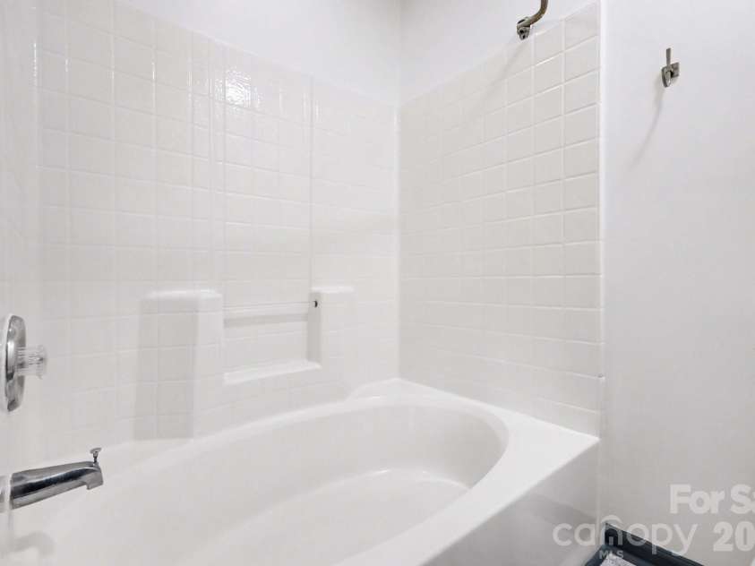 9733 Elizabeth Townes Lane, Charlotte, NC 28277.  MLS# CAR4333819, YatesRealty ID 21086. 