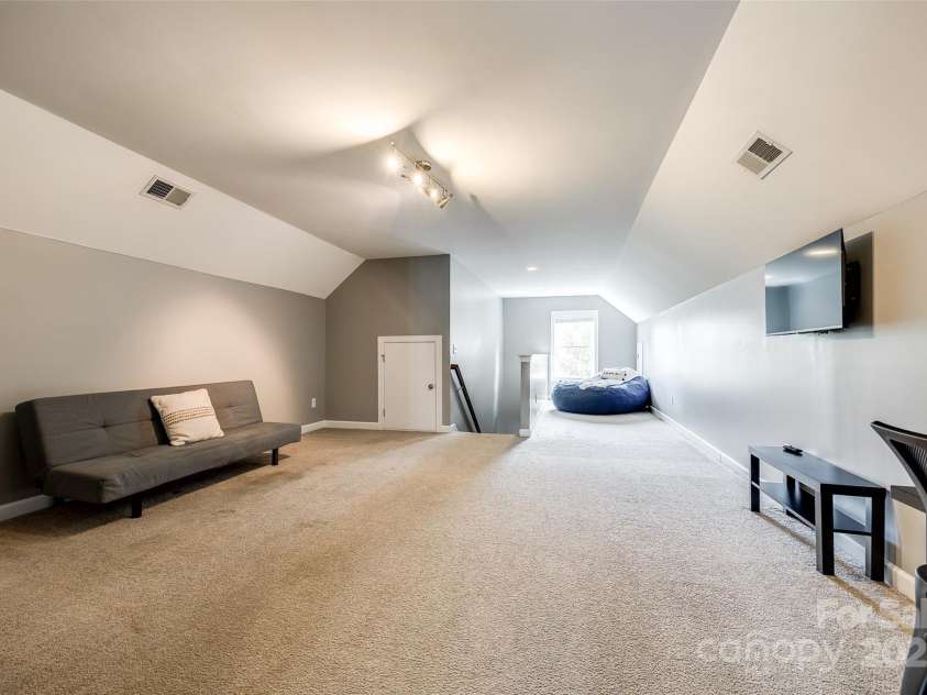 4711 Pearmain Drive, Waxhaw, NC 28173.  MLS# CAR4246425, YatesRealty ID 21087. 3rd floor bonus/rec room