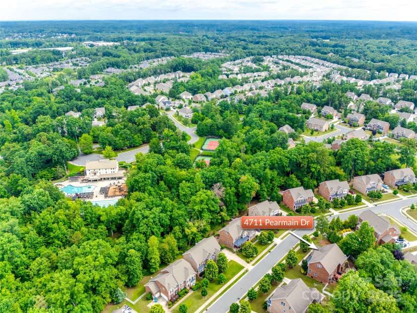 4711 Pearmain Drive, Waxhaw, NC 28173.  MLS# CAR4246425, YatesRealty ID 21087. 