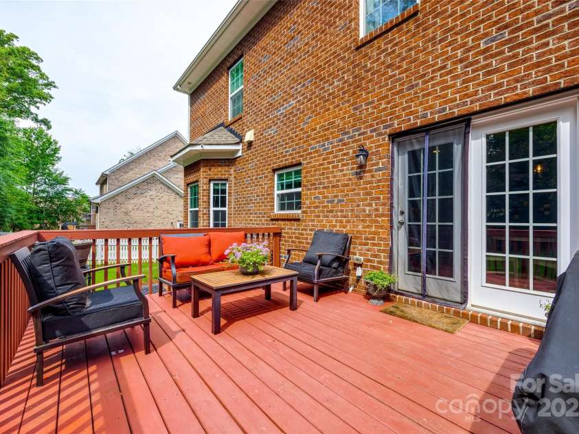 4711 Pearmain Drive, Waxhaw, NC 28173.  MLS# CAR4246425, YatesRealty ID 21087. Deck