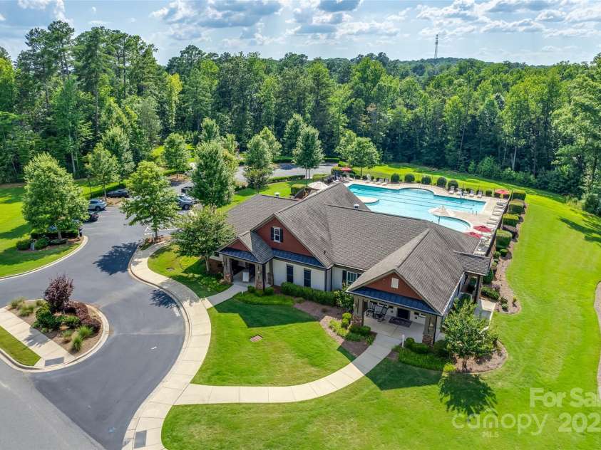 4711 Pearmain Drive, Waxhaw, NC 28173.  MLS# CAR4246425, YatesRealty ID 21087. Lawson 2nd pool and fitness center