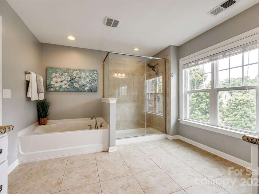 4711 Pearmain Drive, Waxhaw, NC 28173.  MLS# CAR4246425, YatesRealty ID 21087. Primary bathroom