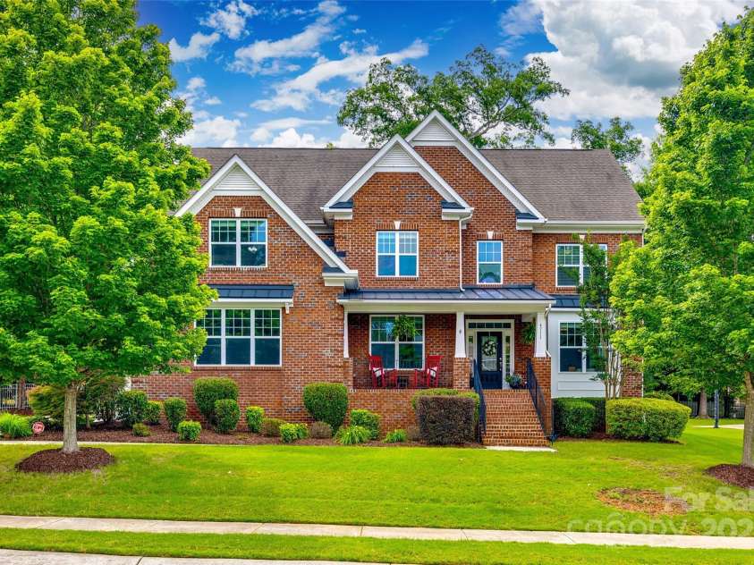 4711 Pearmain Drive, Waxhaw, NC 28173.  MLS# CAR4246425, YatesRealty ID 21087. Welcome Home to this full brick beauty in Lawson!